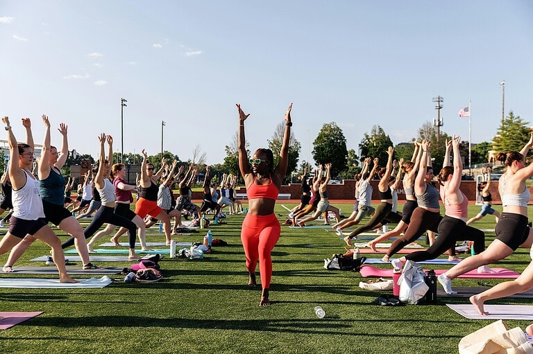 SOULSTICE – FREE Sunset Yoga, DJ & More